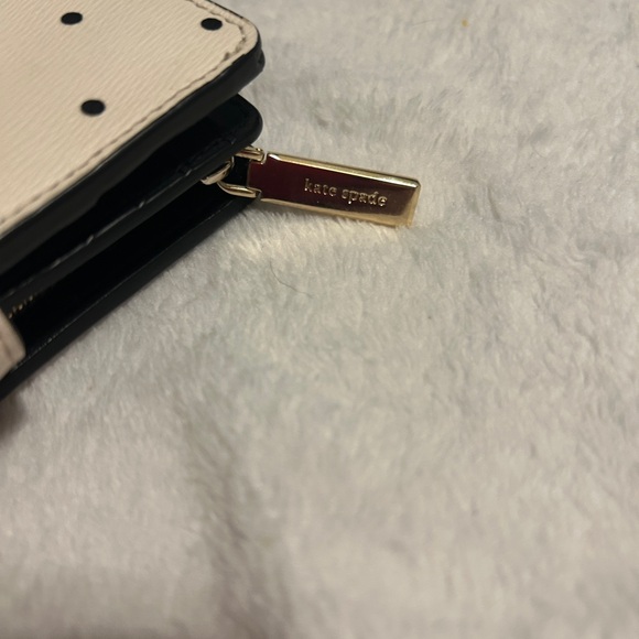 Disney x Kate Spade Beauty and the Beast Medium Compact Bifold Wallet - Picture 4 of 9